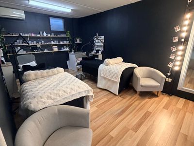 eyelash-extensions-salon-for-sale-6