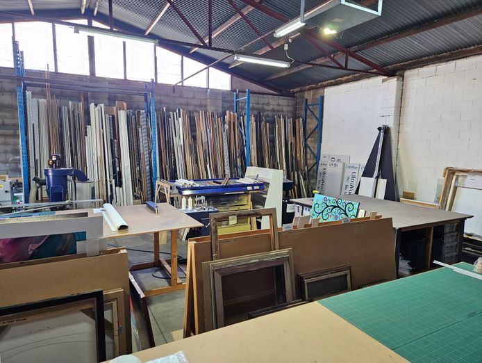 premier-picture-framing-business-a-trusted-community-staple-for-over-40-year-5