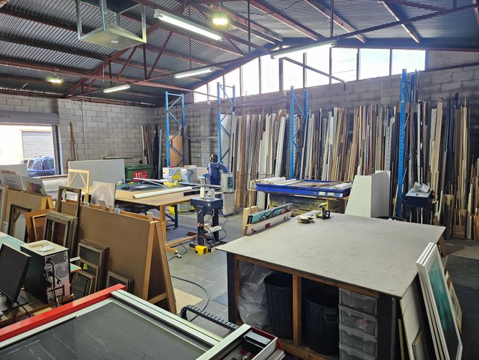 premier-picture-framing-business-a-trusted-community-staple-for-over-40-year-4