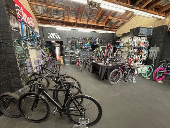 bicycle-brand-store-workshop-for-sale-8