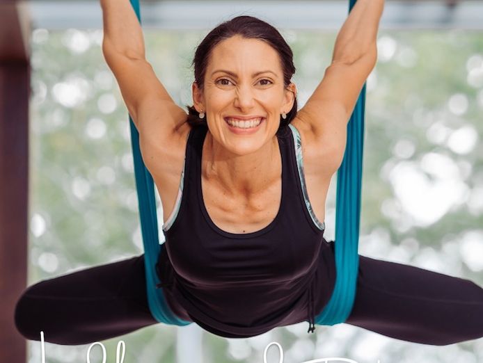 thriving-aerial-yoga-teacher-training-business-online-and-in-person-model-7