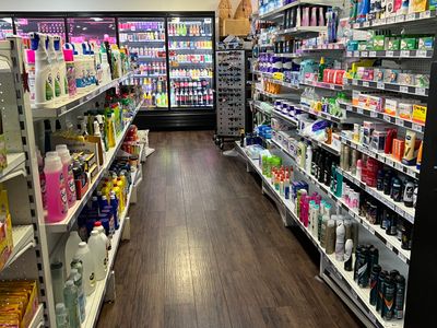 food-and-convenience-store-in-meridan-plains-4
