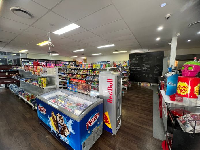 food-and-convenience-store-in-meridan-plains-0