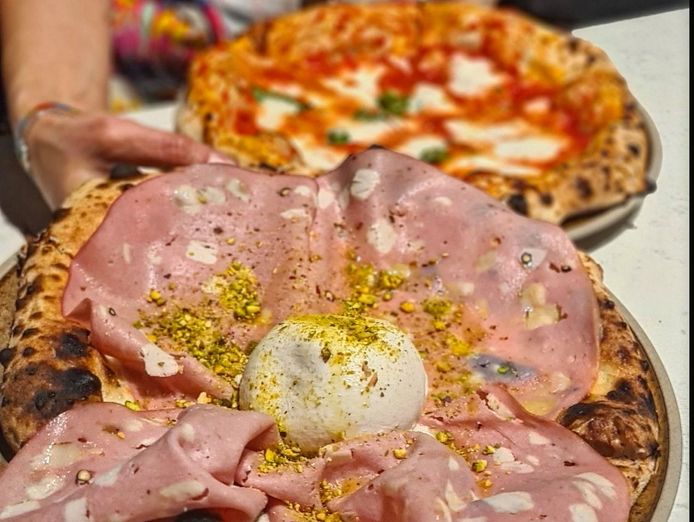 thriving-italian-pizza-restaurant-for-sale-1