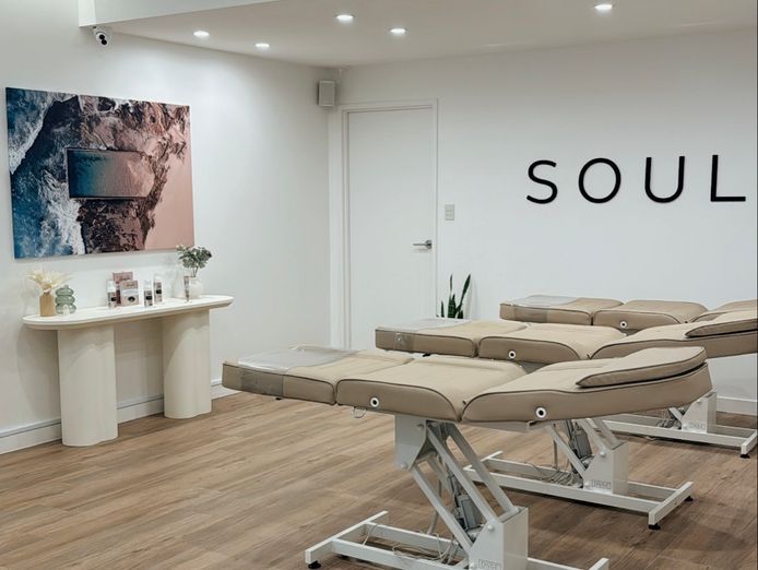 brow-lash-salon-fit-out-in-sutherland-shire-for-sale-0