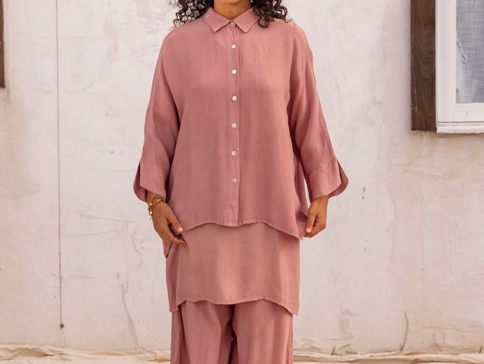 online-wholesale-established-sustainable-clothing-brand-1