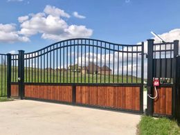 GATE & FENCE BUSINESS - Operational Management in place - 2.5m turnover 75%GP
