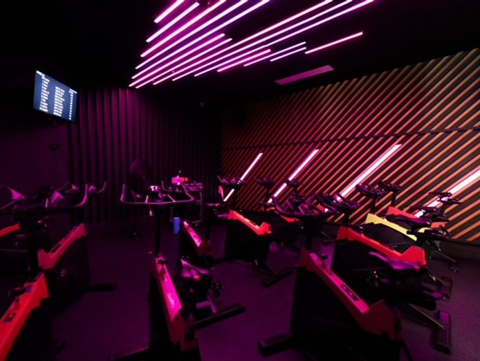 indepentent-premium-boutique-fitness-studio-247-gym-northern-suburb-3