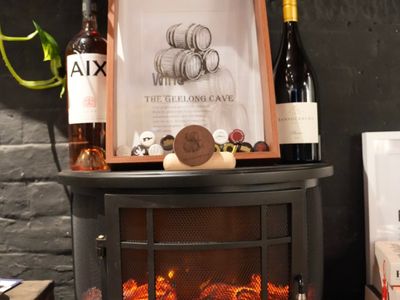 geelong-drive-through-bottle-shop-with-the-new-internal-sales-area-1