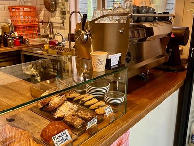 profitable-cafe-with-super-cheap-rent-and-growth-potential-4