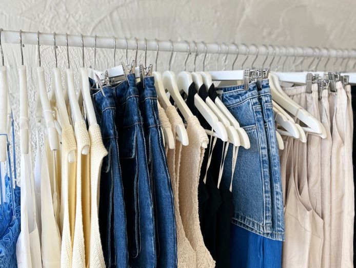 womens-fashion-retail-online-store-under-offer-7