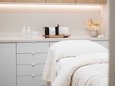 boutique-beauty-or-cosmetic-clinic-fitout-1