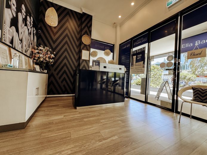 award-winning-ella-bache-franchise-salon-for-sale-coolangatta-queensland-1