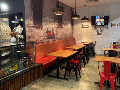 busy-new-pizza-shop-for-sale-2