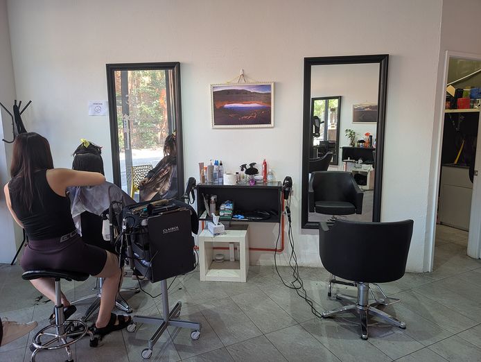 hair-salon-for-sale-4