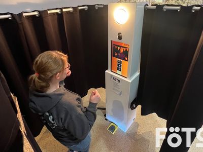 photobooth-business-3-booths-and-van-adelaide-5