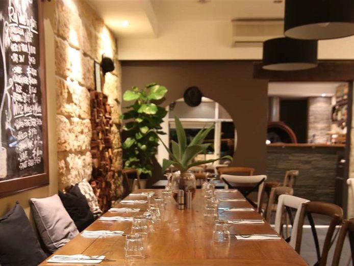 modern-family-owned-italian-restaurant-bar-for-sale-1
