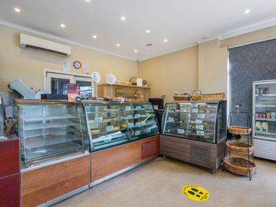 traditional-bakery-for-sale-in-macedon-village-1