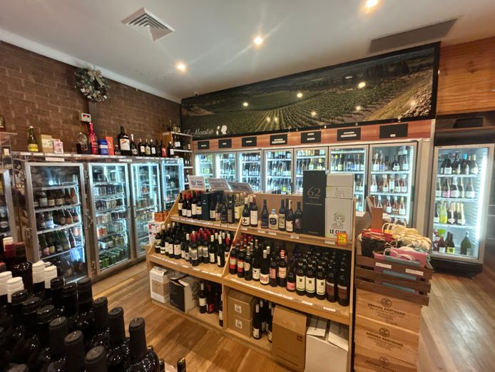 high-end-liquor-retail-business-affluent-east-killara-turnkey-operation-0