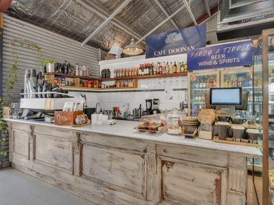 cafe-doonan-a-lifestyle-business-located-between-the-beach-and-hinterland-2