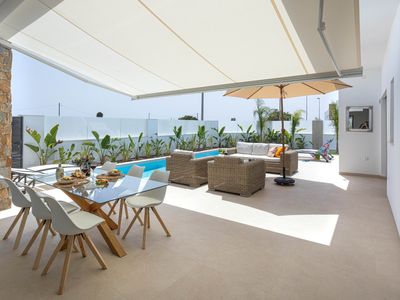 established-security-screens-blinds-awnings-business-sunshine-coast-0