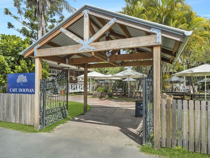 cafe-doonan-a-lifestyle-business-located-between-the-beach-and-hinterland-1