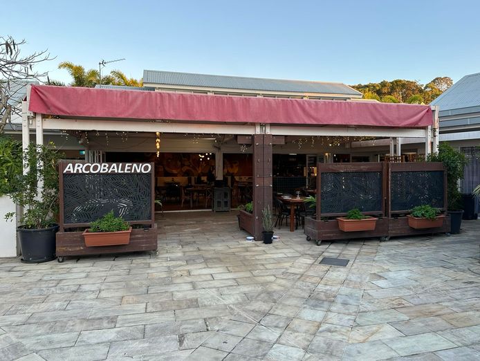 iconic-rianbow-beach-restaurant-1