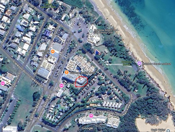iconic-rianbow-beach-restaurant-0