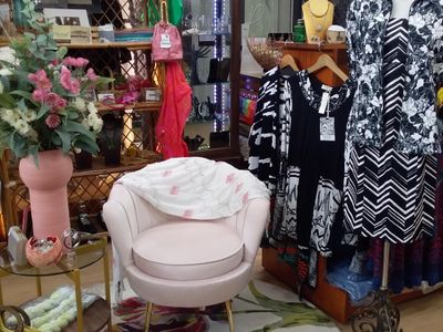 retail-clothing-hats-quality-jewellery-combined-in-this-business-for-sale-6