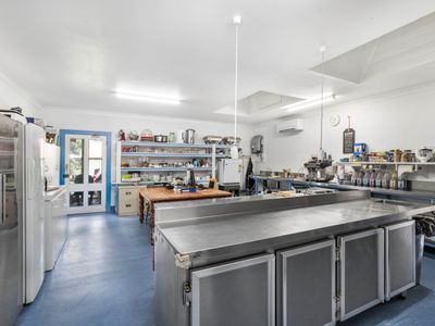 ultimate-freehold-investment-prime-commercial-property-with-established-tenant-4