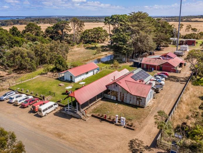 ultimate-freehold-investment-prime-commercial-property-with-established-tenant-9