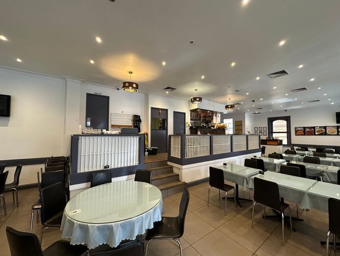 prime-chinatown-restaurant-fully-fitted-thriving-business-opportunity-2