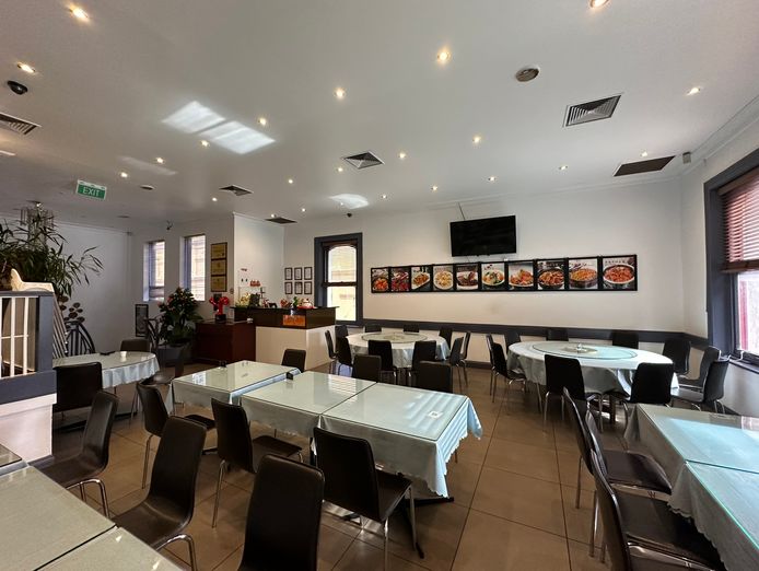prime-chinatown-restaurant-fully-fitted-thriving-business-opportunity-1