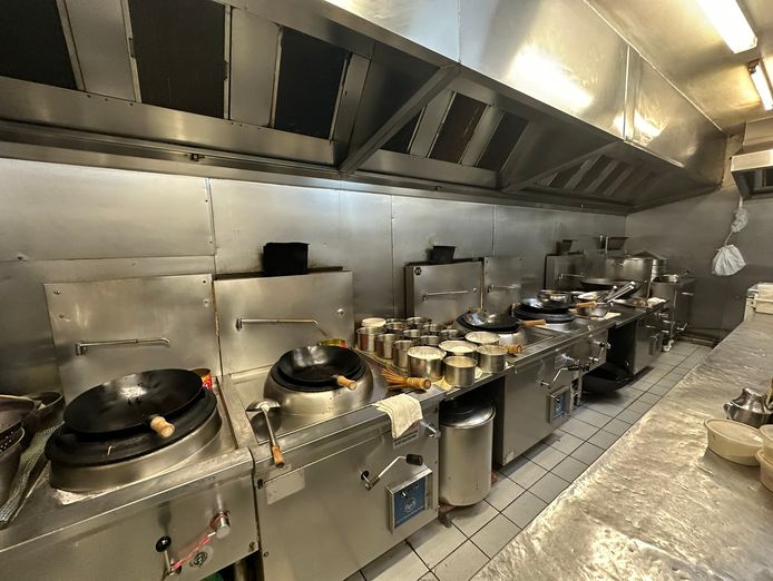 prime-chinatown-restaurant-fully-fitted-thriving-business-opportunity-3