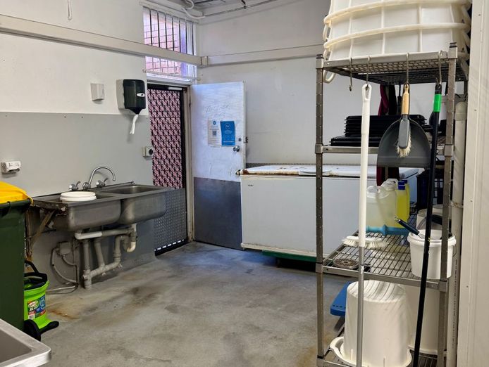good-opportunity-butcher-shop-first-time-offered-to-the-public-7