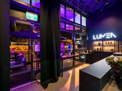 75k-urgent-sale-architect-designed-cafe-bar-in-prime-toowong-location-3