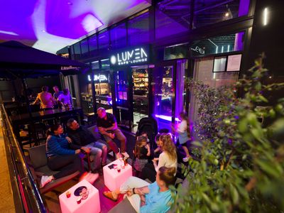 75k-urgent-sale-architect-designed-cafe-bar-in-prime-toowong-location-4