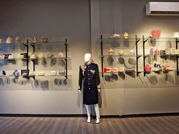 premium-retail-store-in-prime-dandenong-location-4