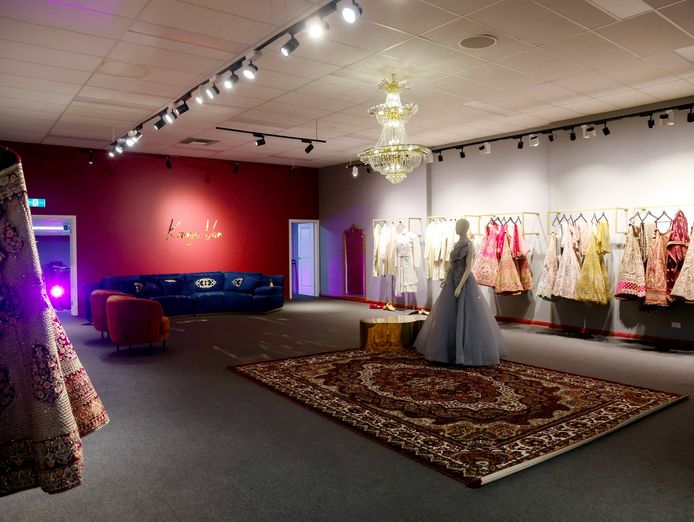 premium-retail-store-in-prime-dandenong-location-2