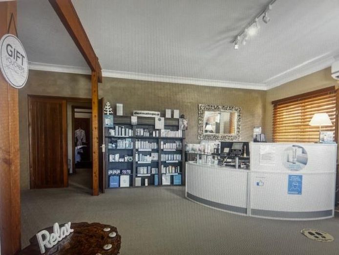 day-spa-beauty-salon-0