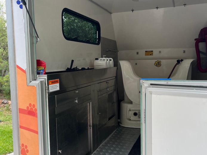 mobile-dog-grooming-business-on-the-sunshine-coast-3