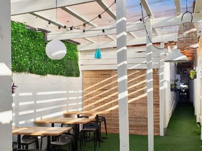 chattels-sale-takeaway-restaurant-opportunity-in-elwood-our-ref-v2082-4