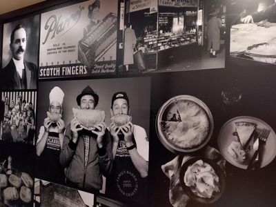 iconic-16k-wk-flagship-ferguson-plarre-bakery-moonee-ponds-our-ref-v2099-5