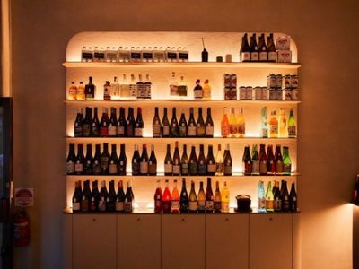 unique-wine-amp-sake-bar-in-melbourne-39-s-iconic-hardware-lane-our-ref-v2119-3