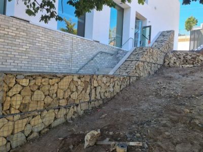 retaining-walls-specialist-in-melbourne-rev-2-200-000-p-a-our-ref-v2058-1
