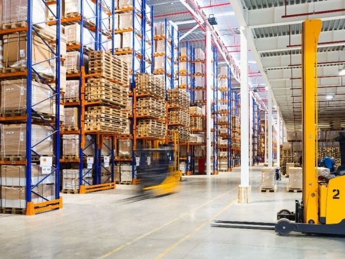 3pl-specialist-warehousing-distribution-third-party-logistics-our-ref-v2059-4
