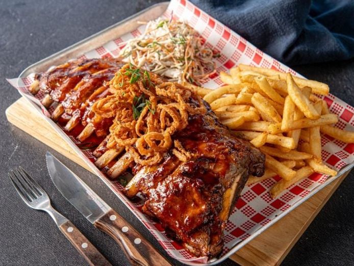 prime-burgers-and-ribs-restaurant-taking-23-000-per-week-our-ref-v2053-3
