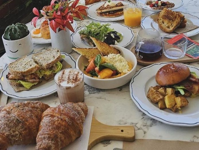 seven-day-caf-with-a-modern-fit-out-and-huge-growth-potential-our-ref-v2089-3