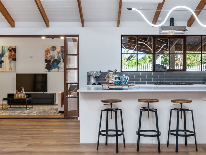 property-styling-and-staging-business-5