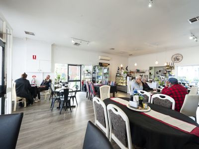 south-of-the-border-eatery-id-24-4